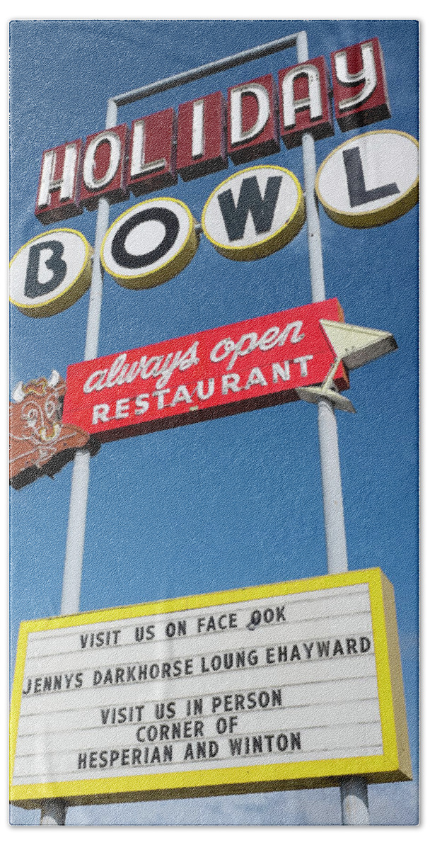 Holiday Bowl Beach Towel featuring the photograph Holiday Bowl Sign Hayward California 2 by Kathy Anselmo
