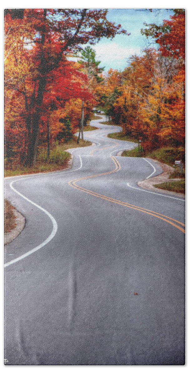 Autumn Beach Towel featuring the photograph Hwy 42 by Rod Melotte