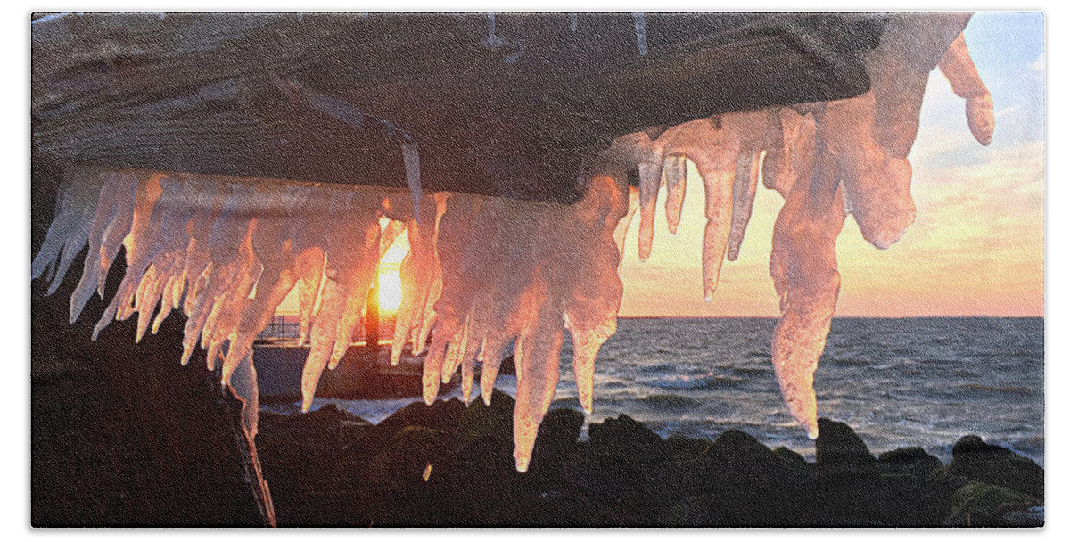 Sandy Hook Beach Sheet featuring the photograph Ice Fangs by Kristopher Schoenleber