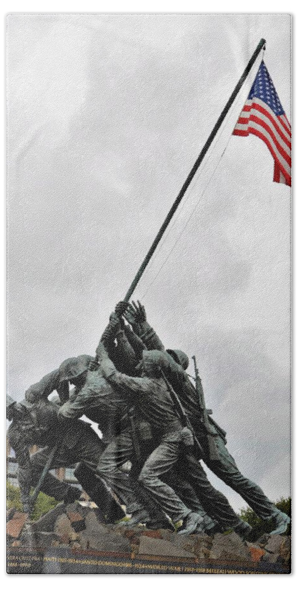 Monuments Beach Towel featuring the photograph Iwo Jima Memorial by Charles HALL