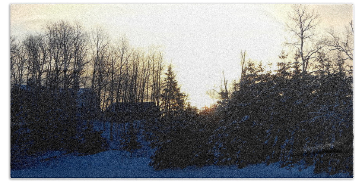 January Beach Sheet featuring the photograph January Winter Morninng by Kent Lorentzen