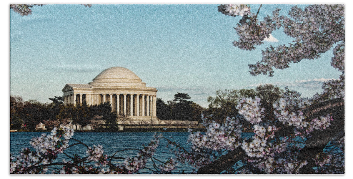 Memorial Beach Towel featuring the photograph Jefferson Memorial In Spring by Christopher Holmes