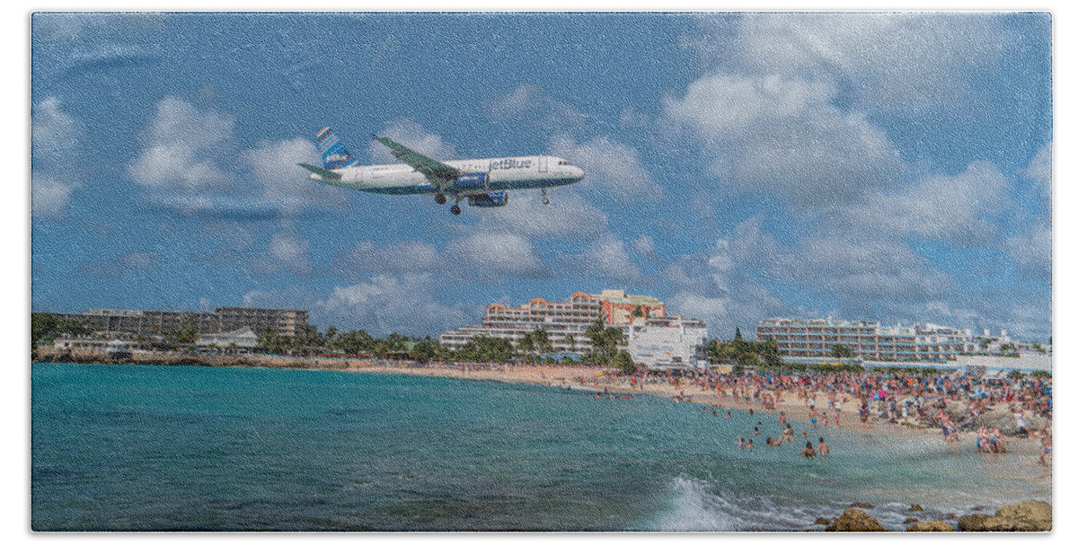 Jetblue Beach Sheet featuring the photograph jetBlue at St. Maarten by David Gleeson