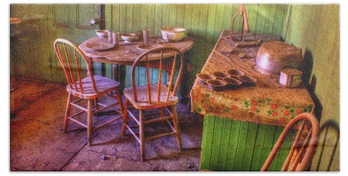 Bodie Beach Sheet featuring the photograph Kitchen Table Bodie California by Roger Passman