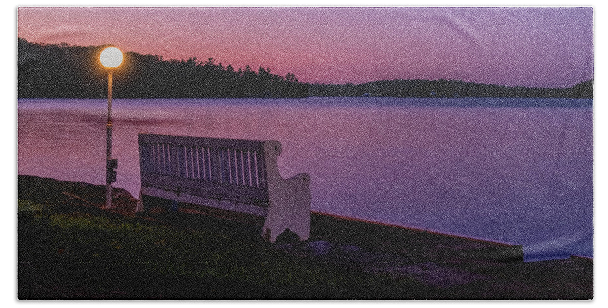 St Lawrence Seaway Beach Towel featuring the photograph Lamp And Bench by Tom Singleton