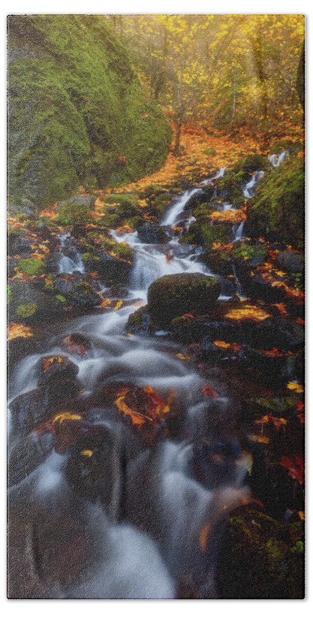 Fall Beach Towel featuring the photograph Let the water fall by Darren White