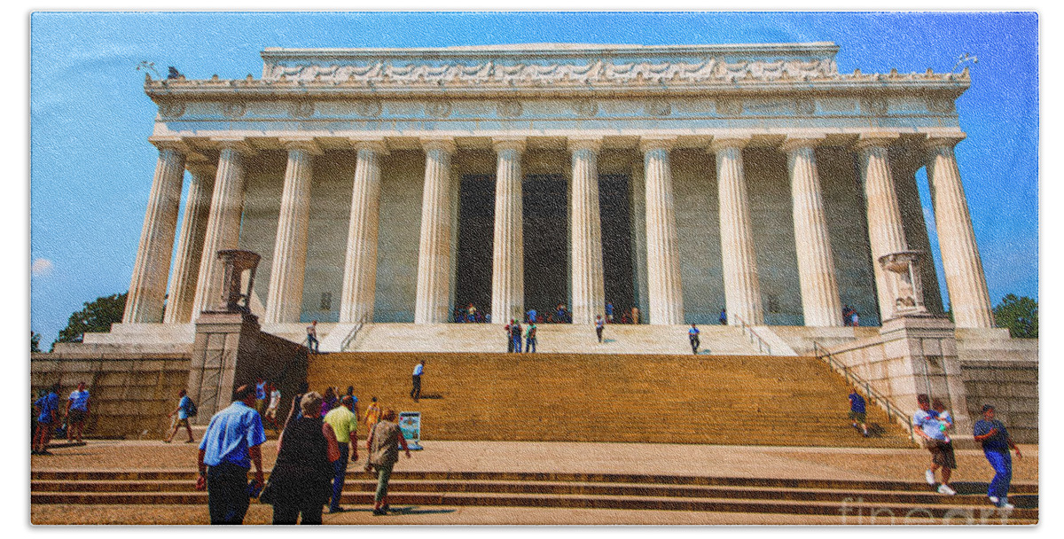 Barack Obama Beach Sheet featuring the photograph Lincoln Memorial #1 by Julian Starks