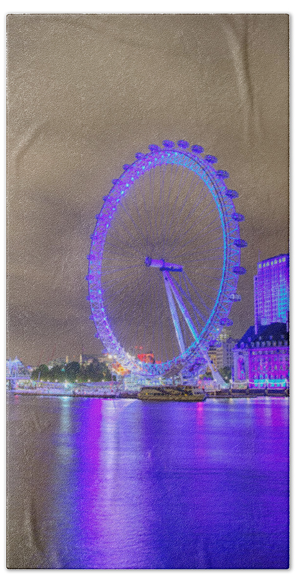 England Beach Sheet featuring the photograph London Cityscape at Night 5x7 by Leah Palmer