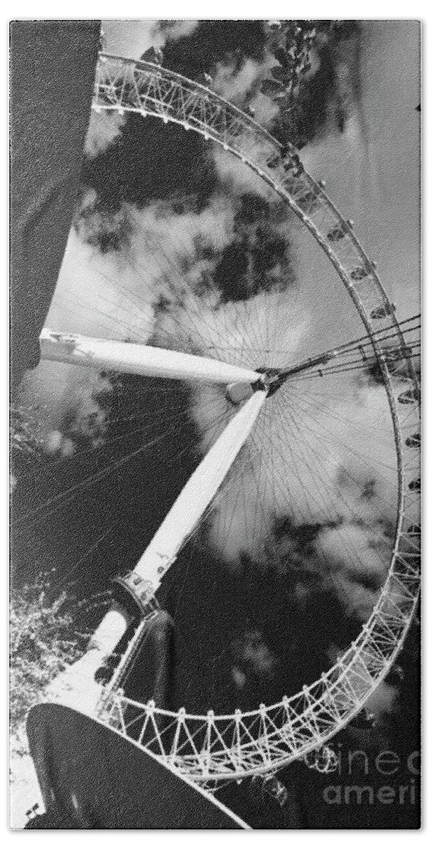 London Beach Towel featuring the photograph London Ferris Wheel BW by Agusti Pardo Rossello