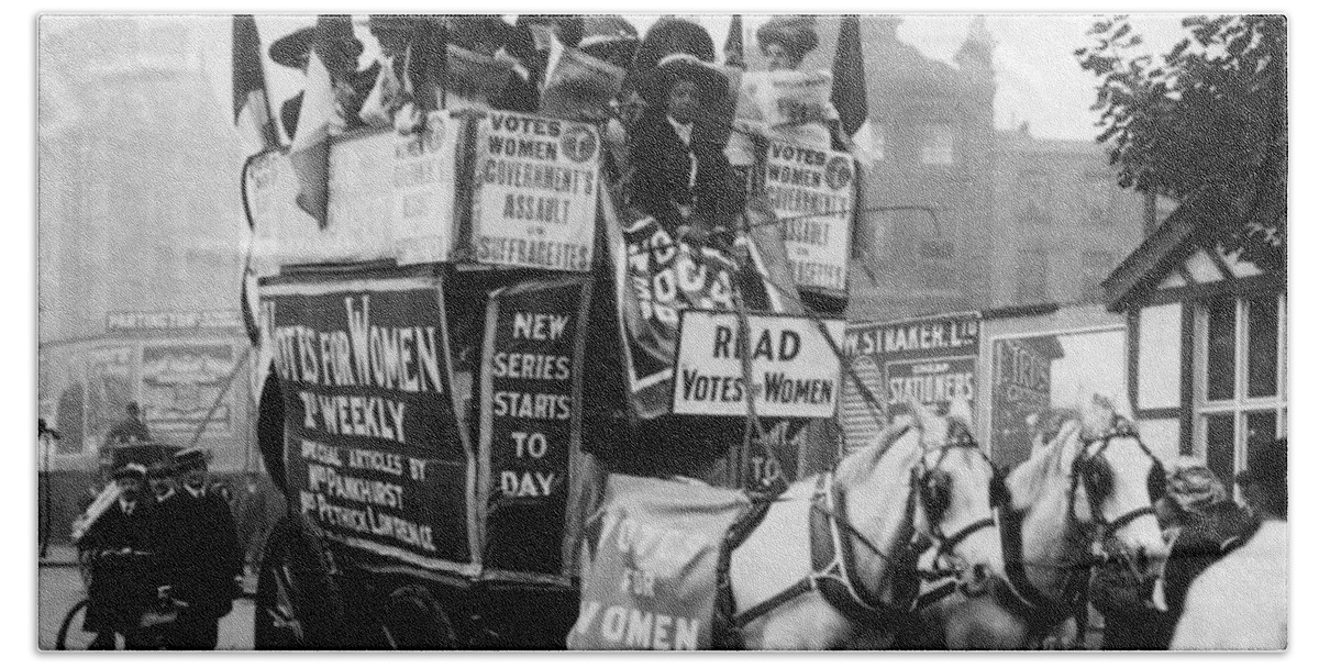 1909 Beach Towel featuring the photograph Suffragettes, 1909 by Granger