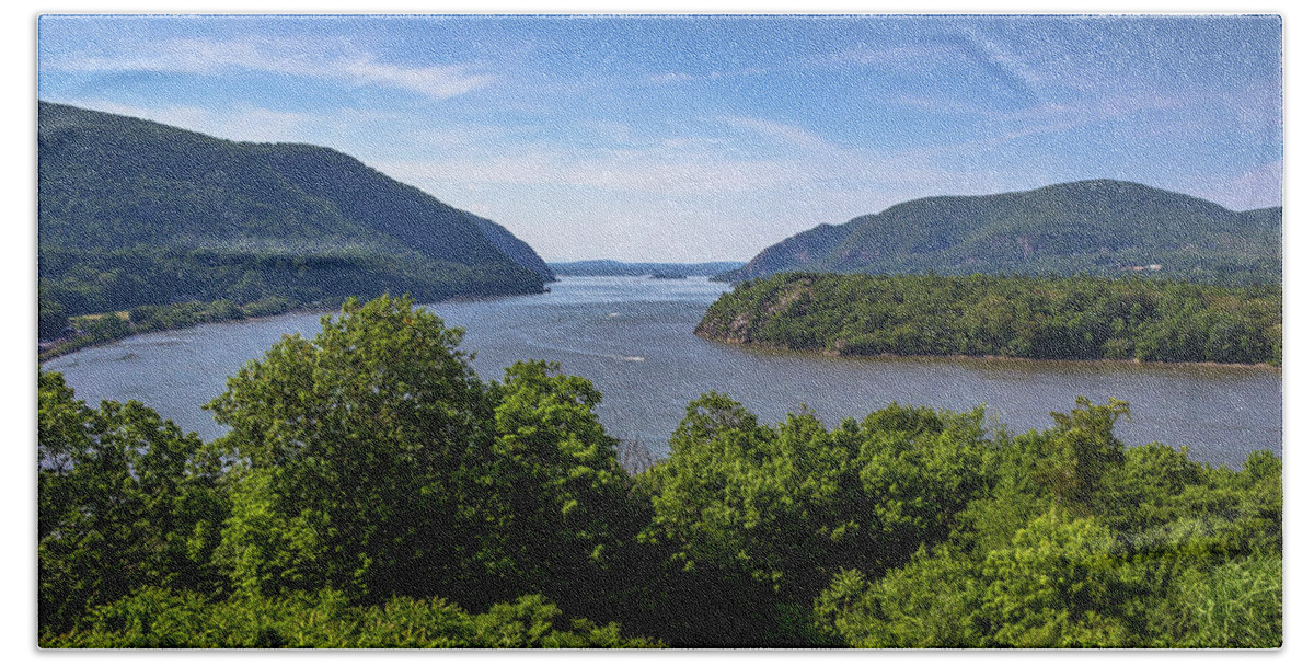 Hudson Valley Beach Towel featuring the photograph Looking North Through the Hudson Highlands by John Morzen