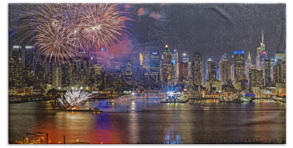 Fireworks Beach Towel featuring the photograph Manhattan NYC Summer Fireworks by Susan Candelario