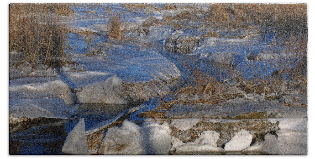 Marsh Beach Towel featuring the photograph Marsh Channels on Plum Island by Juergen Roth