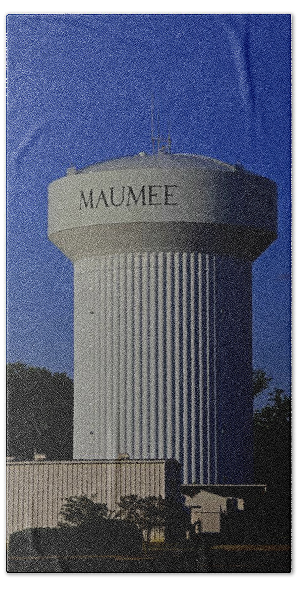 Maumee Beach Towel featuring the photograph Maumee Water Tower III by Michiale Schneider
