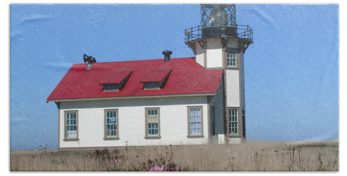Mendocino Lighthouse Beach Sheet featuring the photograph Mendocino Lighthouse by Sandy Taylor
