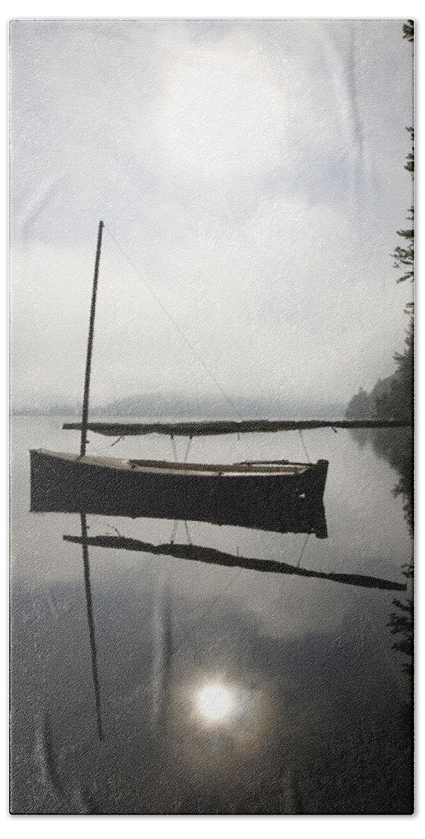 Lake Beach Towel featuring the photograph Misty dawn by Ian Middleton