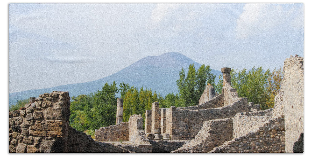 Pompeii Beach Sheet featuring the photograph Mount Vesuvius Beyond the Ruins of Pompei by Allan Levin