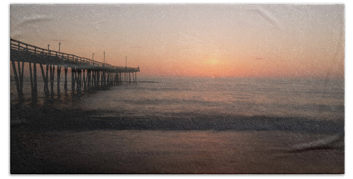 Sunrise Beach Sheet featuring the photograph Nags Head Sunrise by Jack Nevitt