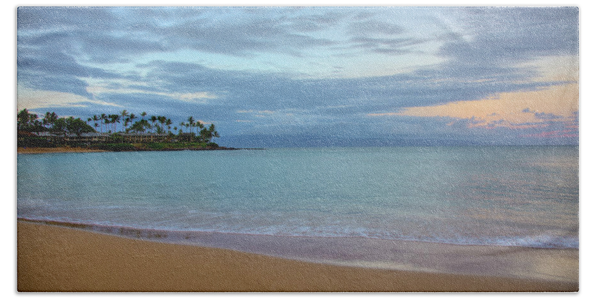 Napili Bay Sunrise Beach Sheet featuring the photograph Napili Bay Sunrise by Kelly Wade