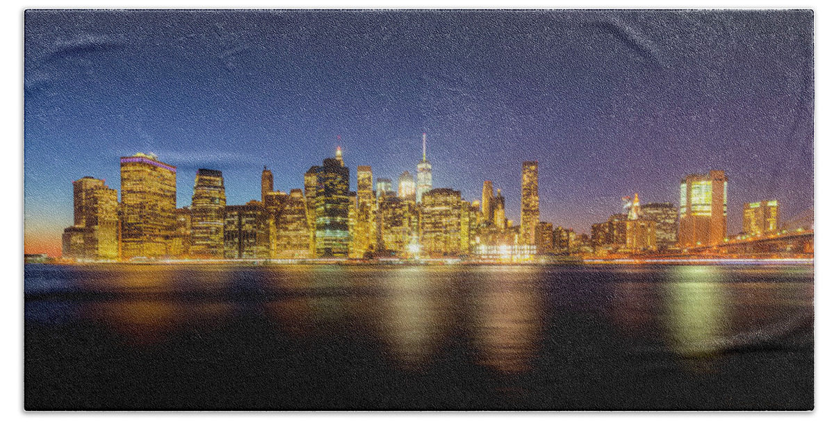 Manhattan Beach Sheet featuring the photograph New York Skyline by Marvin Spates