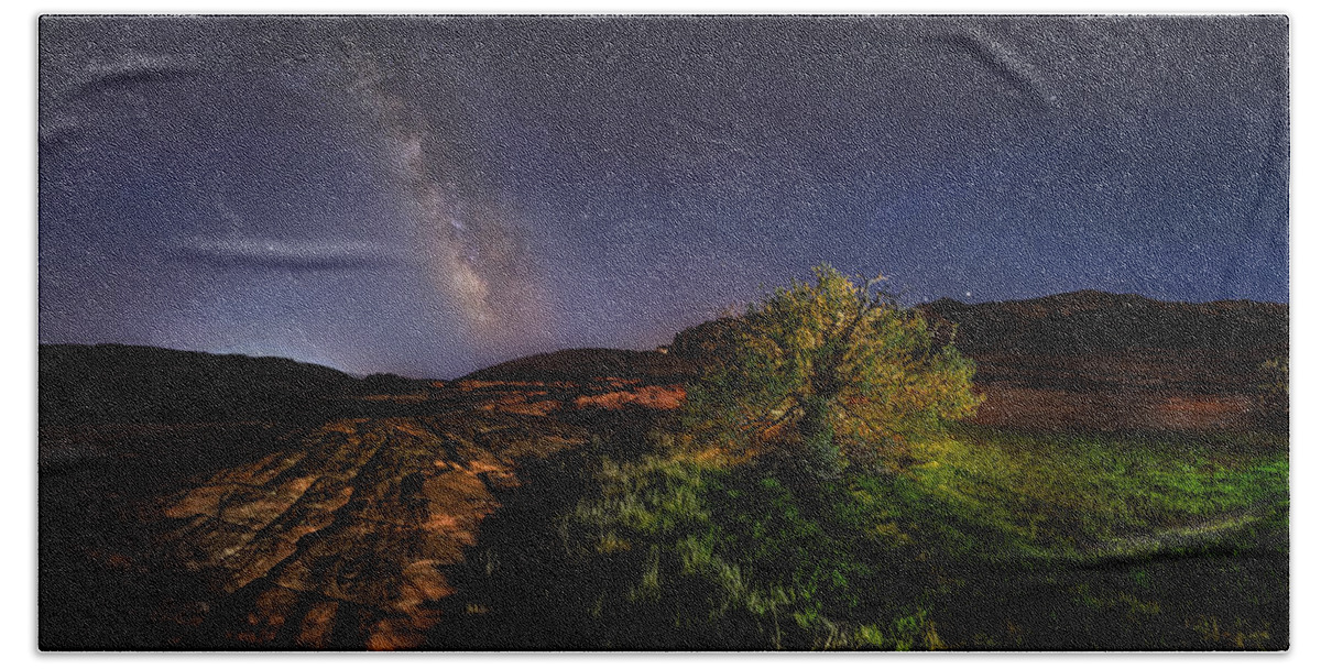 Snow Canyon Beach Towel featuring the photograph Oasis Milky Way by Michael Ash