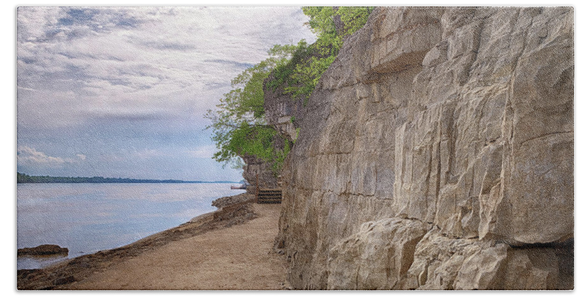 Cave In Rock Beach Towel featuring the photograph Ohio River View by Susan Rissi Tregoning