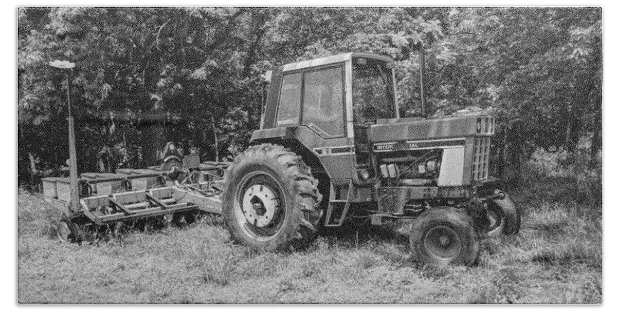 Tractor Beach Towel featuring the photograph Old International Tractor Grayscale by Jennifer White