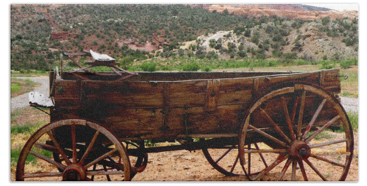 Old Wagon Beach Towel featuring the photograph Old wagon by George Tuffy
