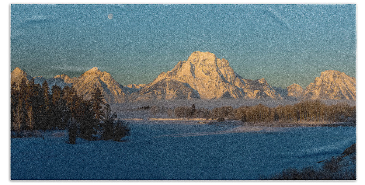 Oxbow Bend Beach Towel featuring the photograph Oxbow Bend In Late Winter by Yeates Photography