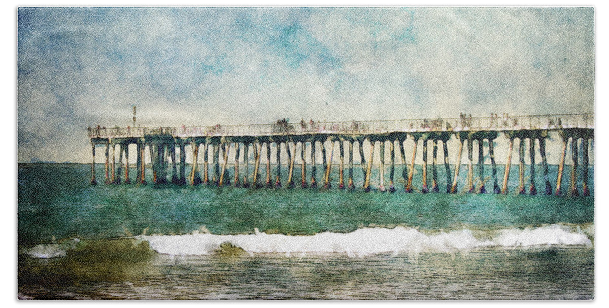 Pier Beach Towel featuring the photograph Pacific Ocean Pier by Phil Perkins