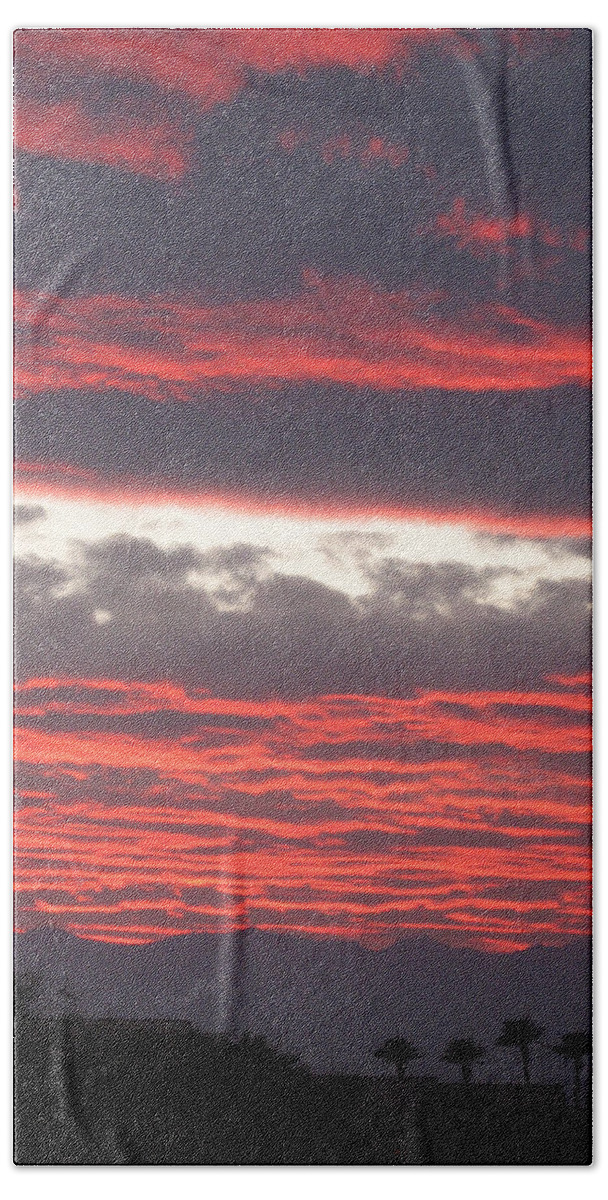 Hills Beach Sheet featuring the photograph Palm Desert Sunset by Phyllis Kaltenbach
