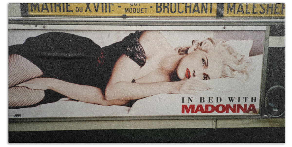 Madonna Beach Towel featuring the photograph Paris Bus by Frank DiMarco