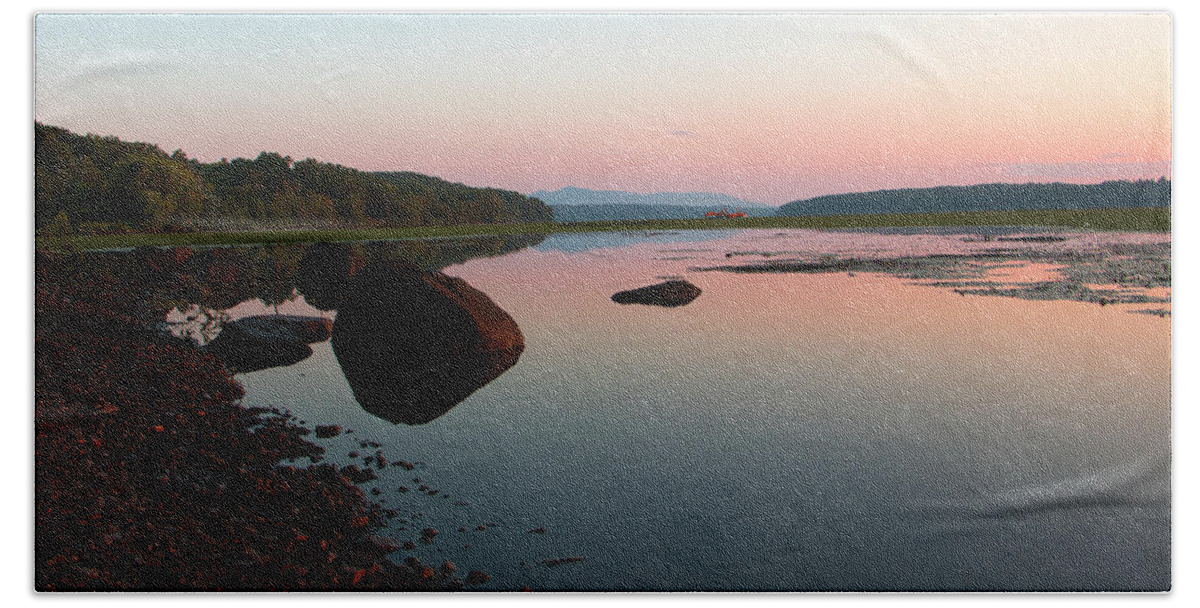 Sunrise Beach Towel featuring the photograph Peaceful Morning on the Hudson by Jeff Severson