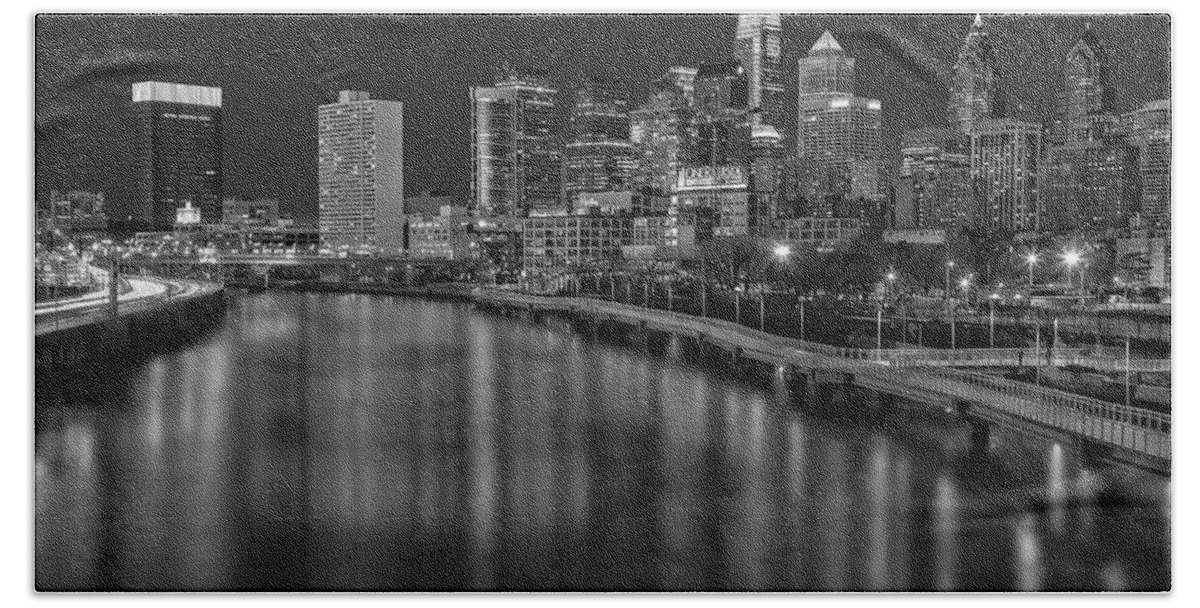 Philadelphia Skyline Beach Sheet featuring the photograph Philadelphia Skyline At Night BW by Susan Candelario