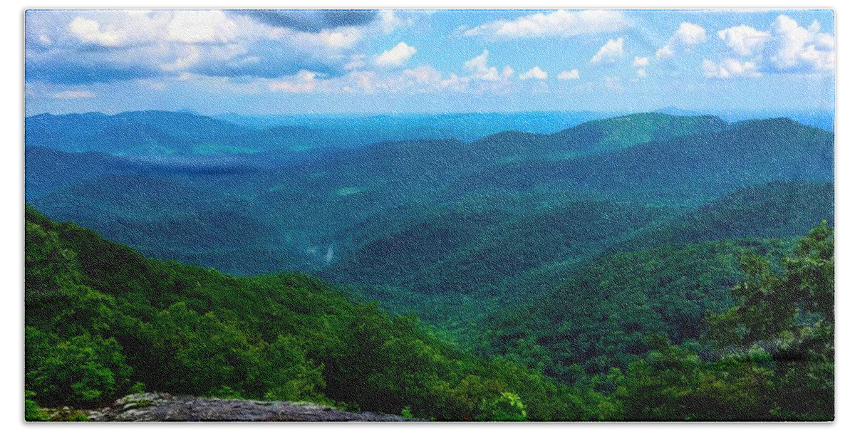 Landscape Beach Towel featuring the photograph Preacher's Rock by Richie Parks