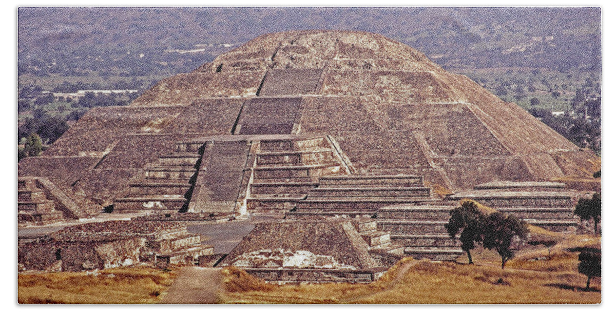 Central America Beach Sheet featuring the photograph Pyramid of the Sun - Teotihuacan by Juergen Weiss