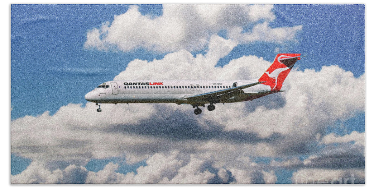 Quantas Beach Towel featuring the digital art Qantas Link Boeing 717-231 by Airpower Art