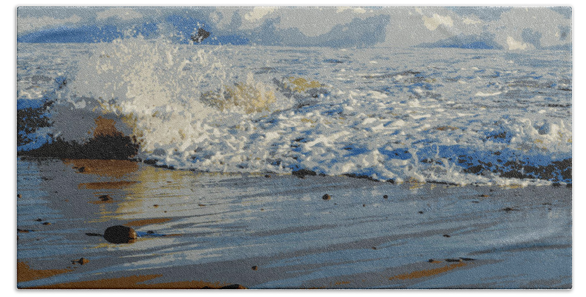 Ocean Beach Towel featuring the photograph Ready or Not by Dianne Cowen Cape Cod Photography