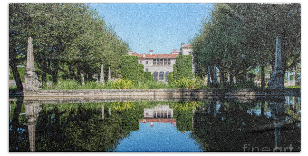 Reflection Beach Towel featuring the photograph Rear of Vizcaya Estate by Ed Taylor