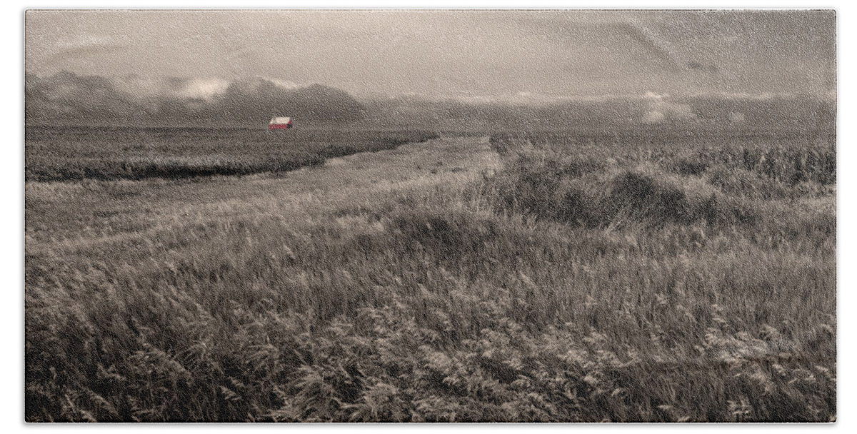 Landscape Beach Towel featuring the photograph Red Barn by Don Spenner