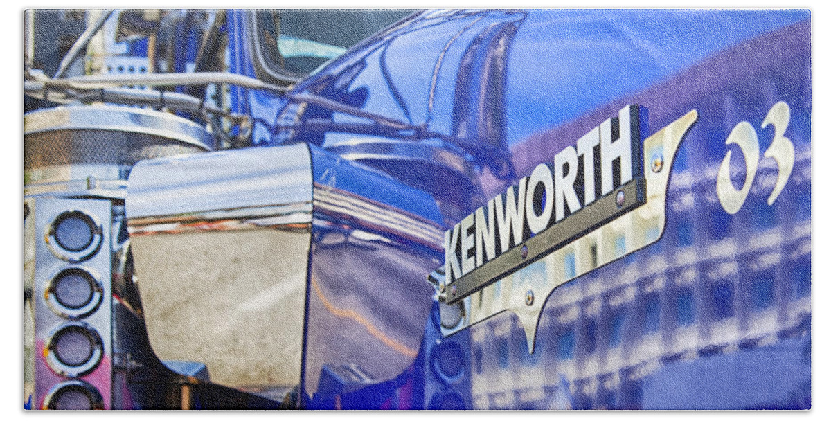Kenworth Beach Towel featuring the photograph Reflecting On A Kenworth by Theresa Tahara