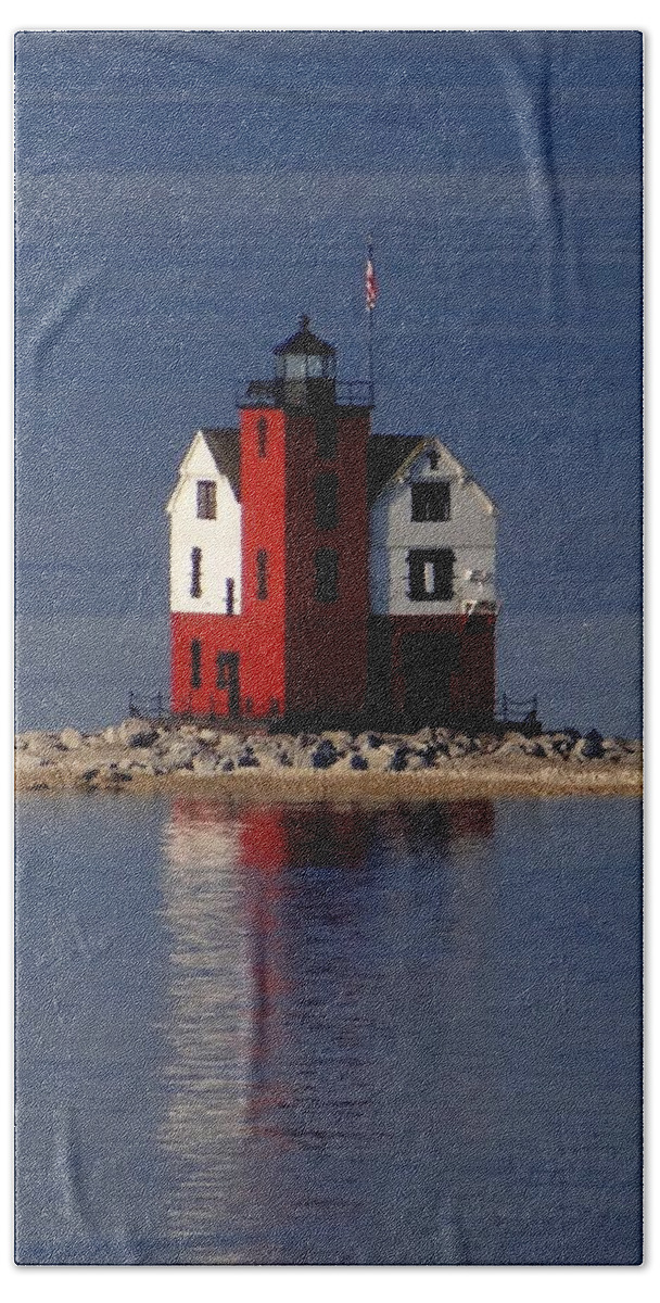 Round Island Lighthouse Beach Sheet featuring the photograph Round Island Lighthouse in the Morning by Keith Stokes