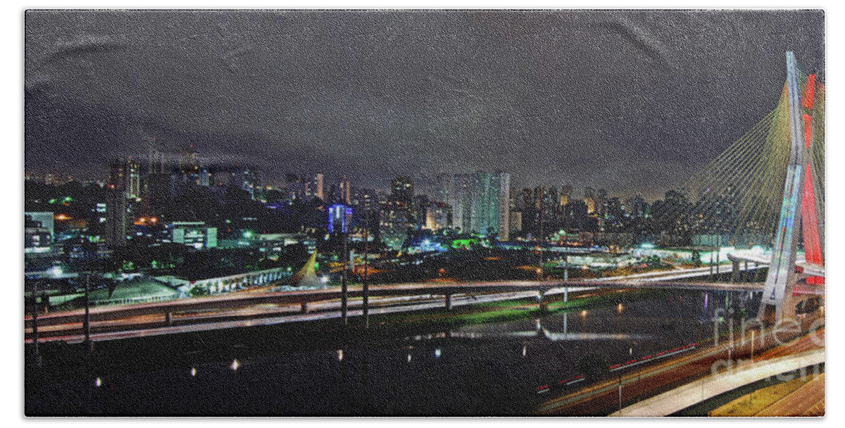 Sao Paulo Beach Sheet featuring the photograph Sao Paulo Skyline - Ponte Estaiada Octavio Frias de Oliveira wit by Carlos Alkmin