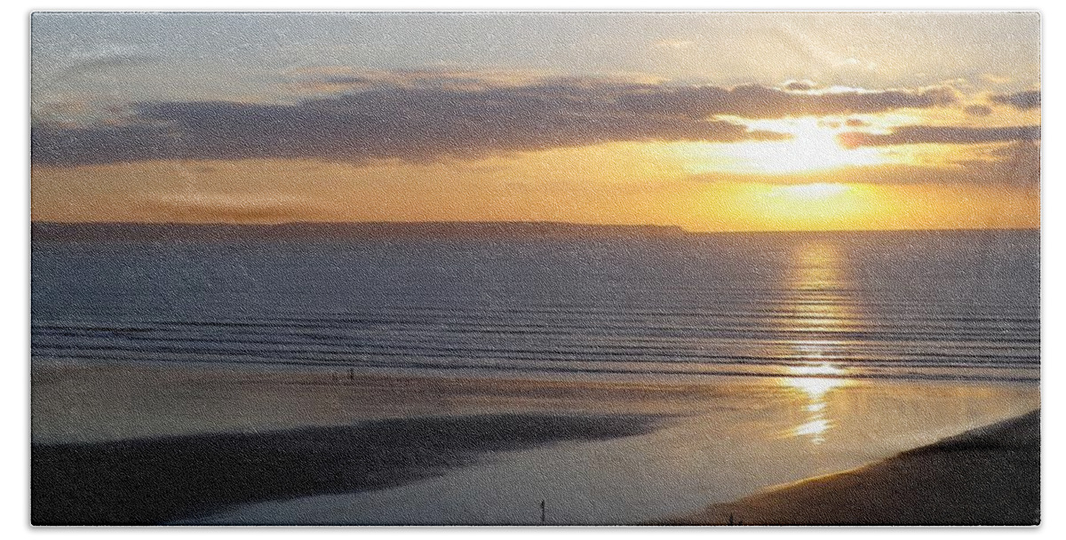 Sunset Beach Towel featuring the photograph Saunton Sands Sunset by Richard Brookes