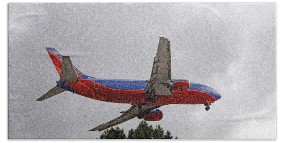 Las Vegas Nv Beach Towel featuring the photograph Southwest Airlines 737 On Approach Into Las Vegas Nv by Carl Deaville