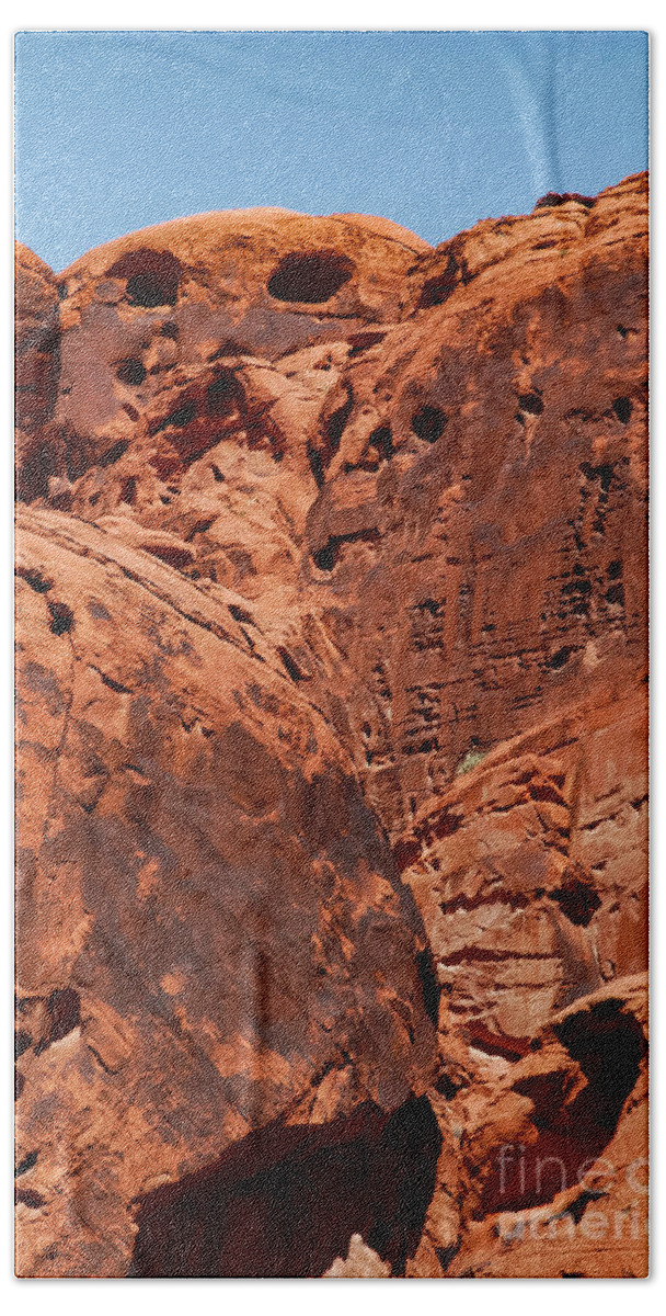 Valley Of Fire State Park Beach Towel featuring the photograph Spooky by Bob Phillips