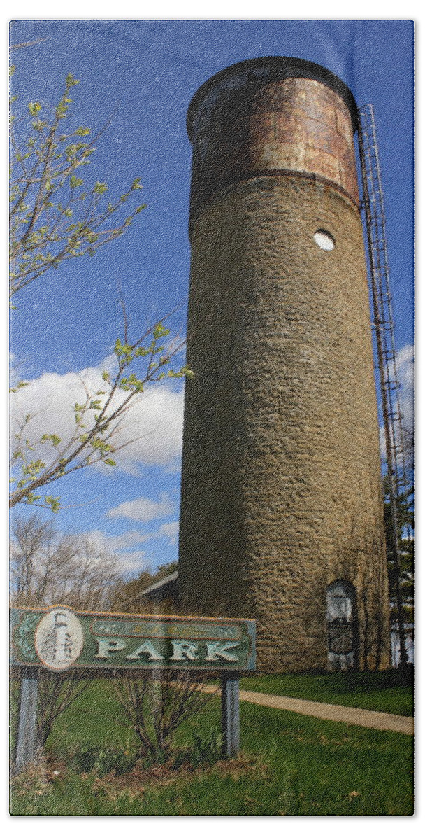 Historic Water Tower Beach Sheet featuring the photograph Standing Tall by Viviana Nadowski