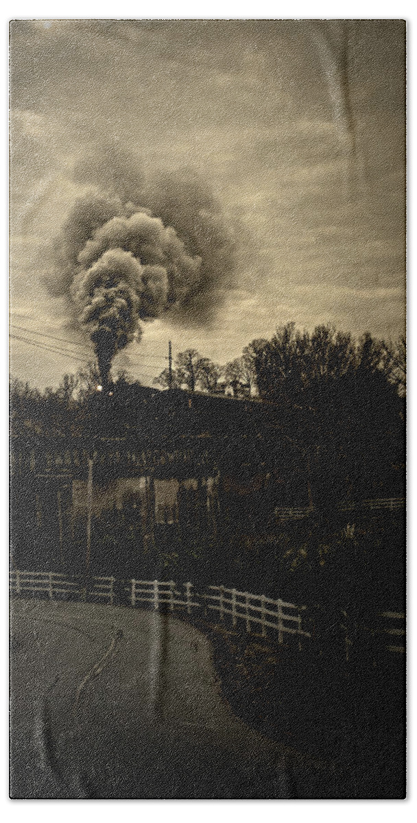Knoxville Beach Towel featuring the photograph Steam by Sharon Popek