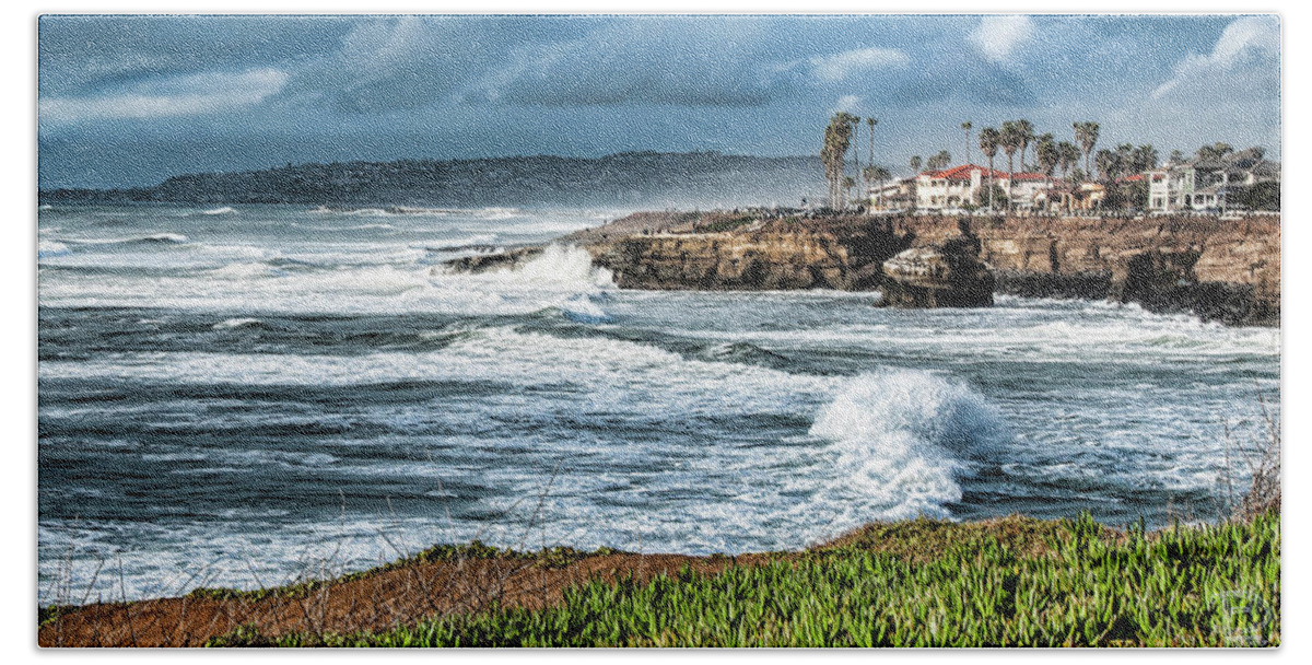 Storm Wave At Sunset Cliffs Beach Sheet featuring the photograph Storm Wave at Sunset Cliffs by Daniel Hebard