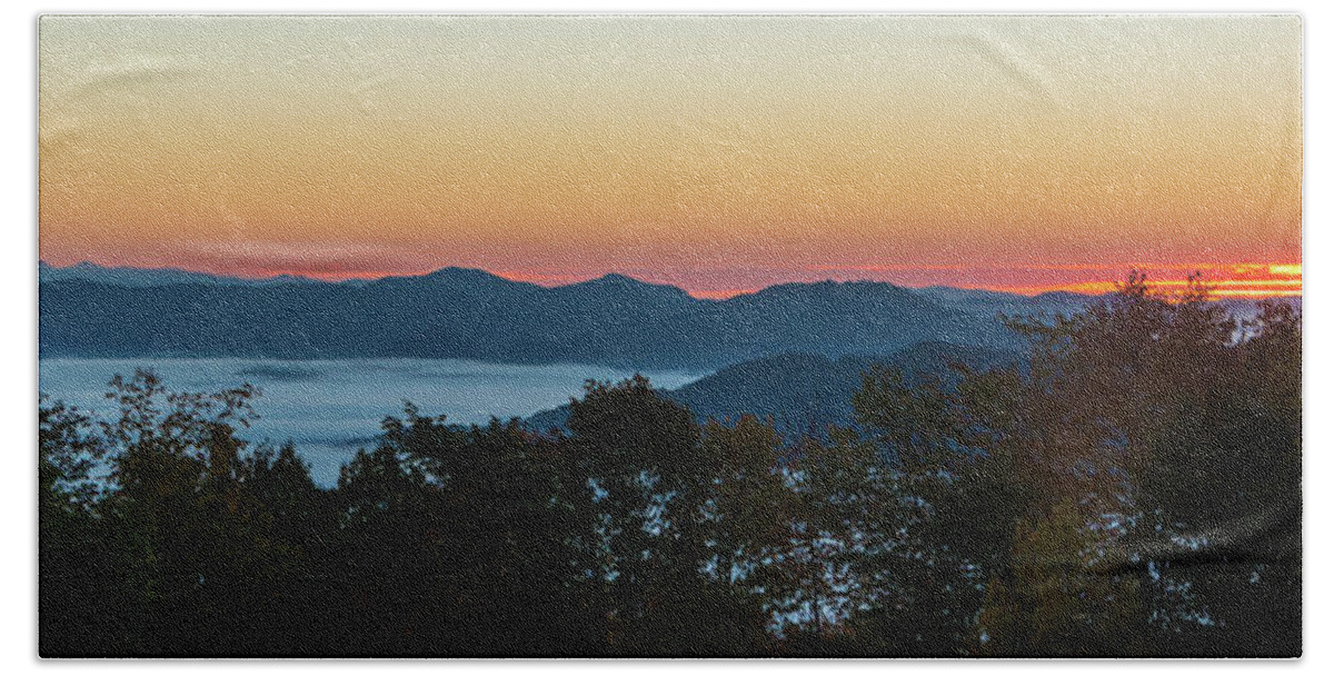 Dawn Beach Sheet featuring the photograph Summer Sunrise - Almost Dawn by D K Wall